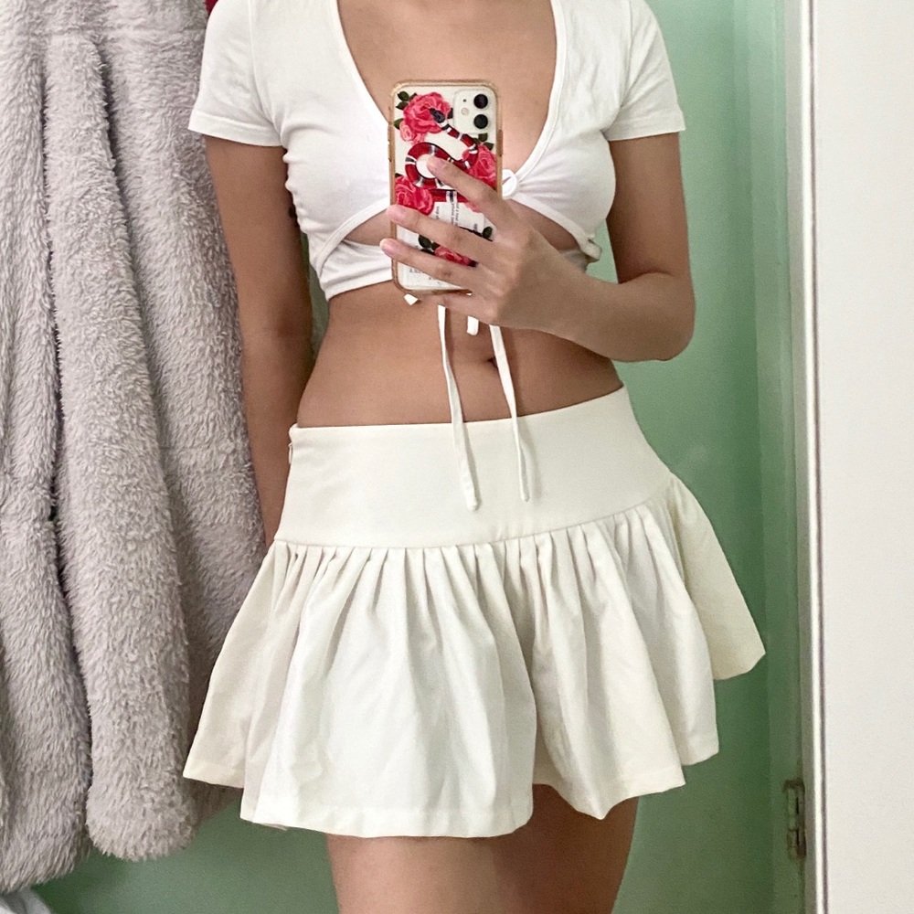 I am gia Cindy skirt (SOLD)